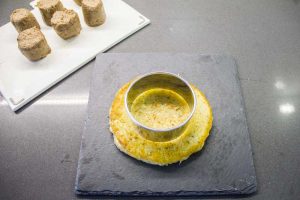 rabo de toro desmigado glaseado con rosti de patata | carnes