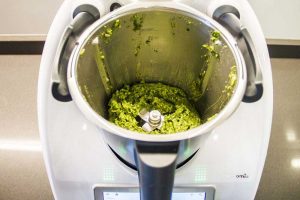 salsa pesto de albahaca con pi ones | cocinas salsa pesto de albahaca con pi ones | cocinas